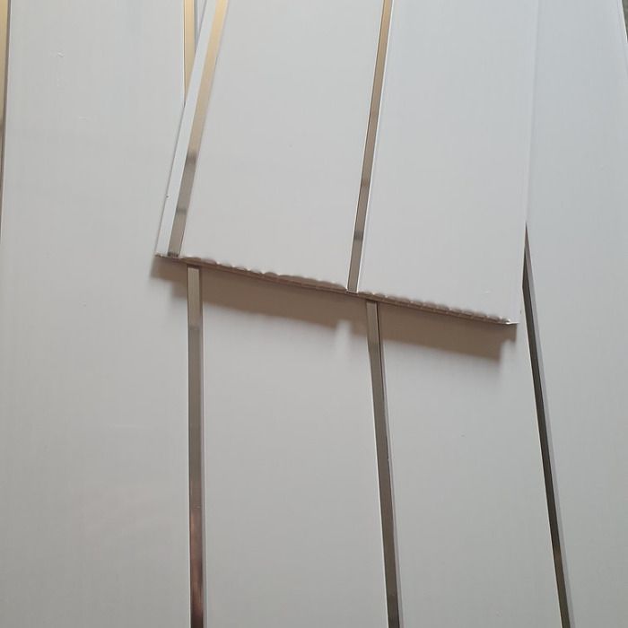 3m Length White Gloss and Chrome - Image 5