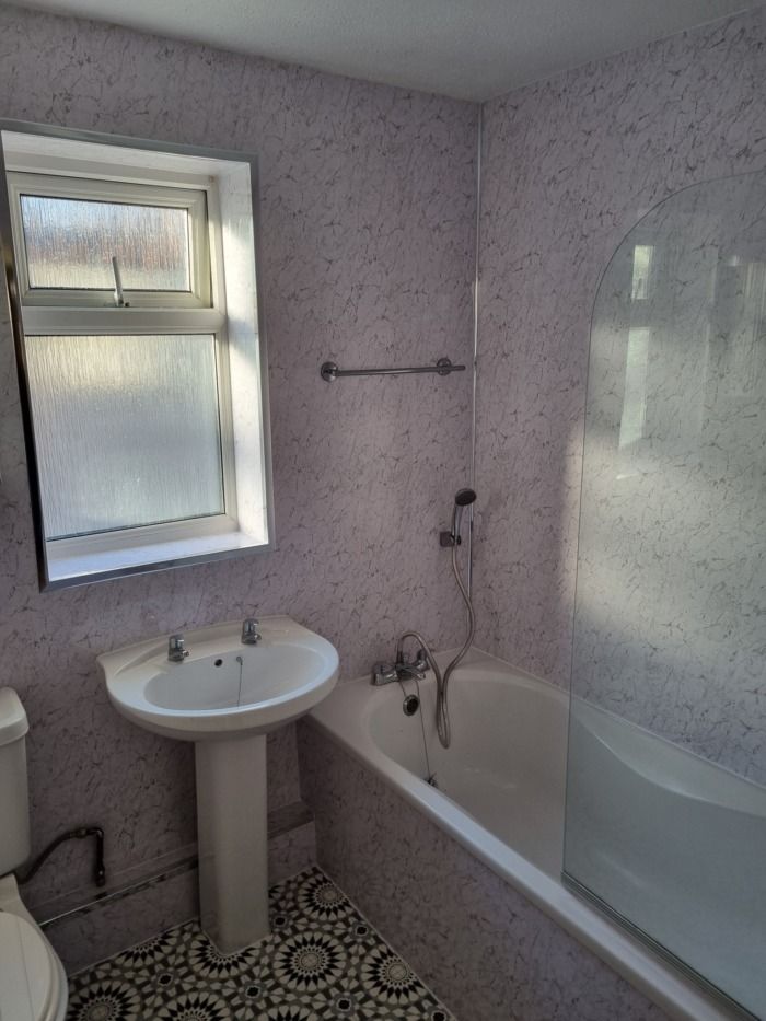 White Granite 25cm Wall Panels (Gloss) - Image 4