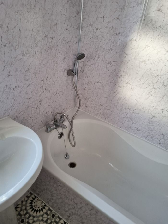 White Granite 25cm Wall Panels (Gloss) - Image 5