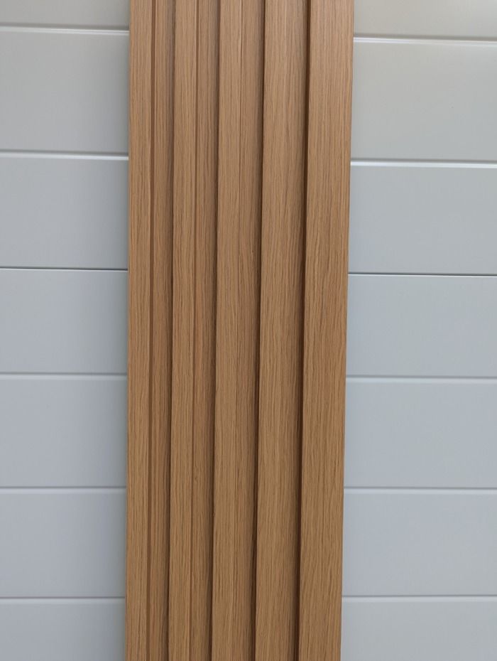Milano Oak Wood Slat Panel 2.6m x 21cm - Image 2